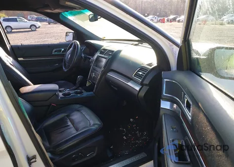 2016 Ford Explorer Limited z USA, uszkodzony, nr VIN 1FM5K8F80GGA25280